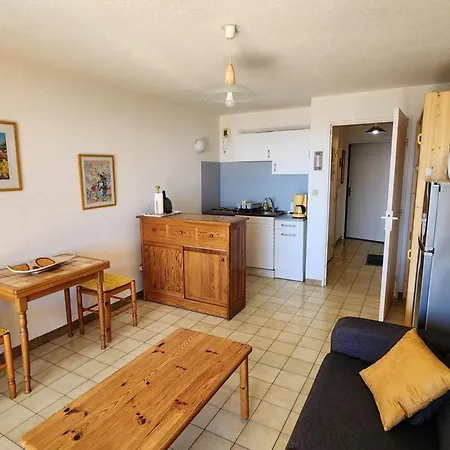 T2 Pour 4 Personnes Avec Terrasse, Vue Mer, Parking - Fr-1-803-36 * Le Lavandou