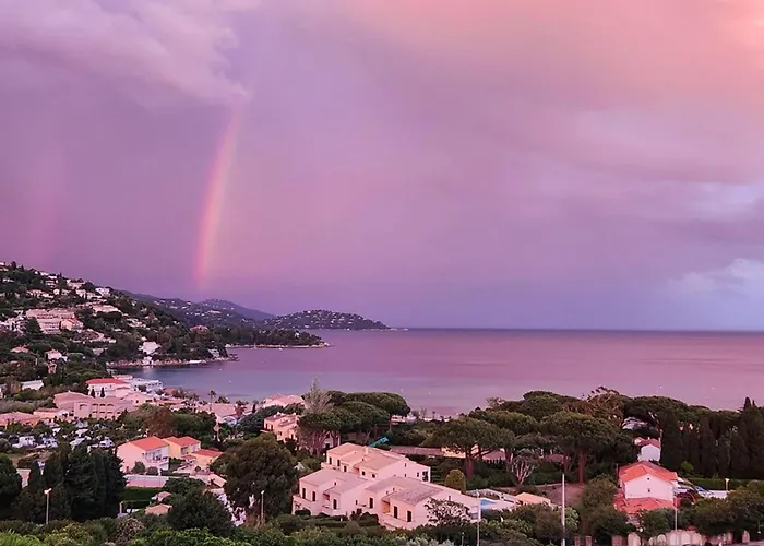 T2 4 Pers, Terrasse Vue - Fr-1-803-36 * Le Lavandou